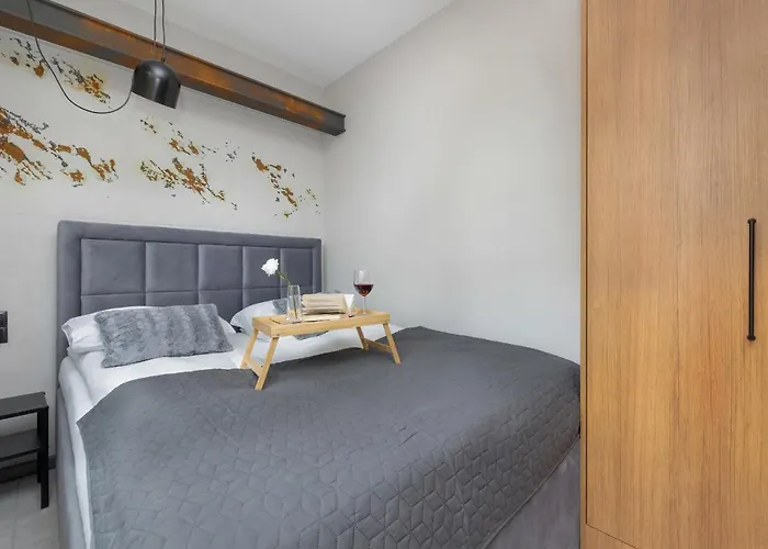 Trendy Gdynia Downtown Apartment For 4 Guests By Noclegi Renters