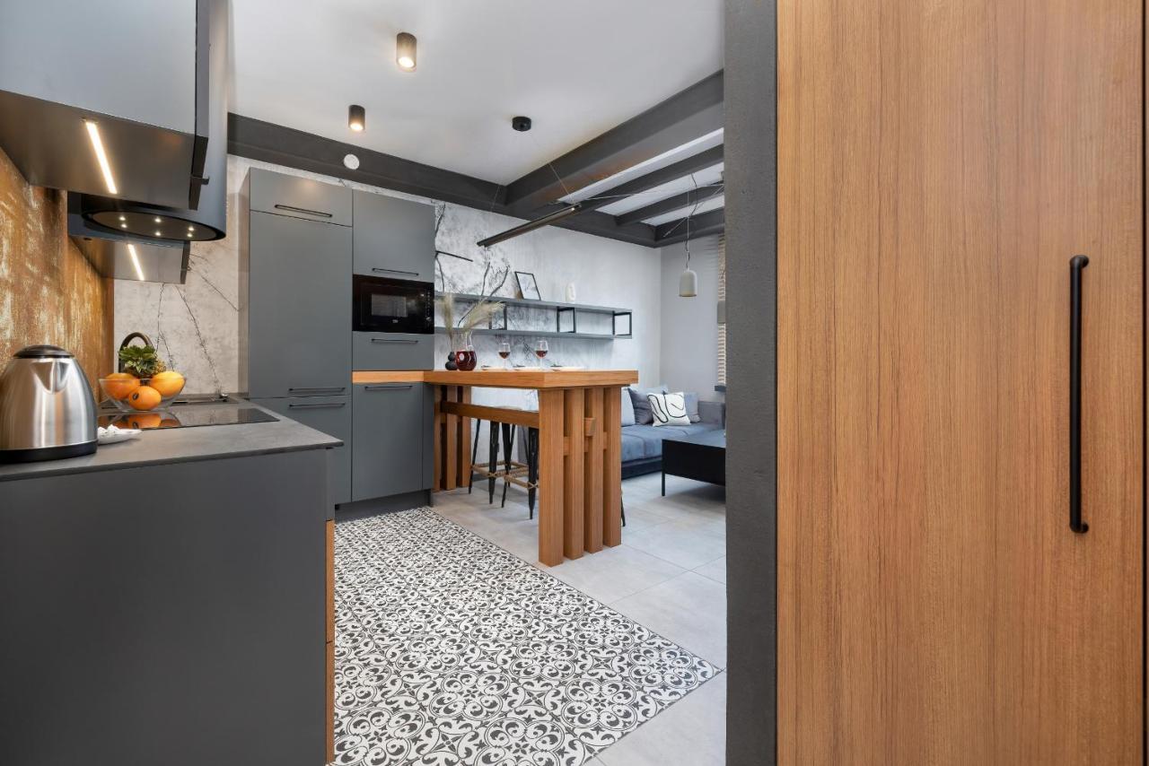 Apartment Trendy Downtown For 4 Guests By Renters Gdynia