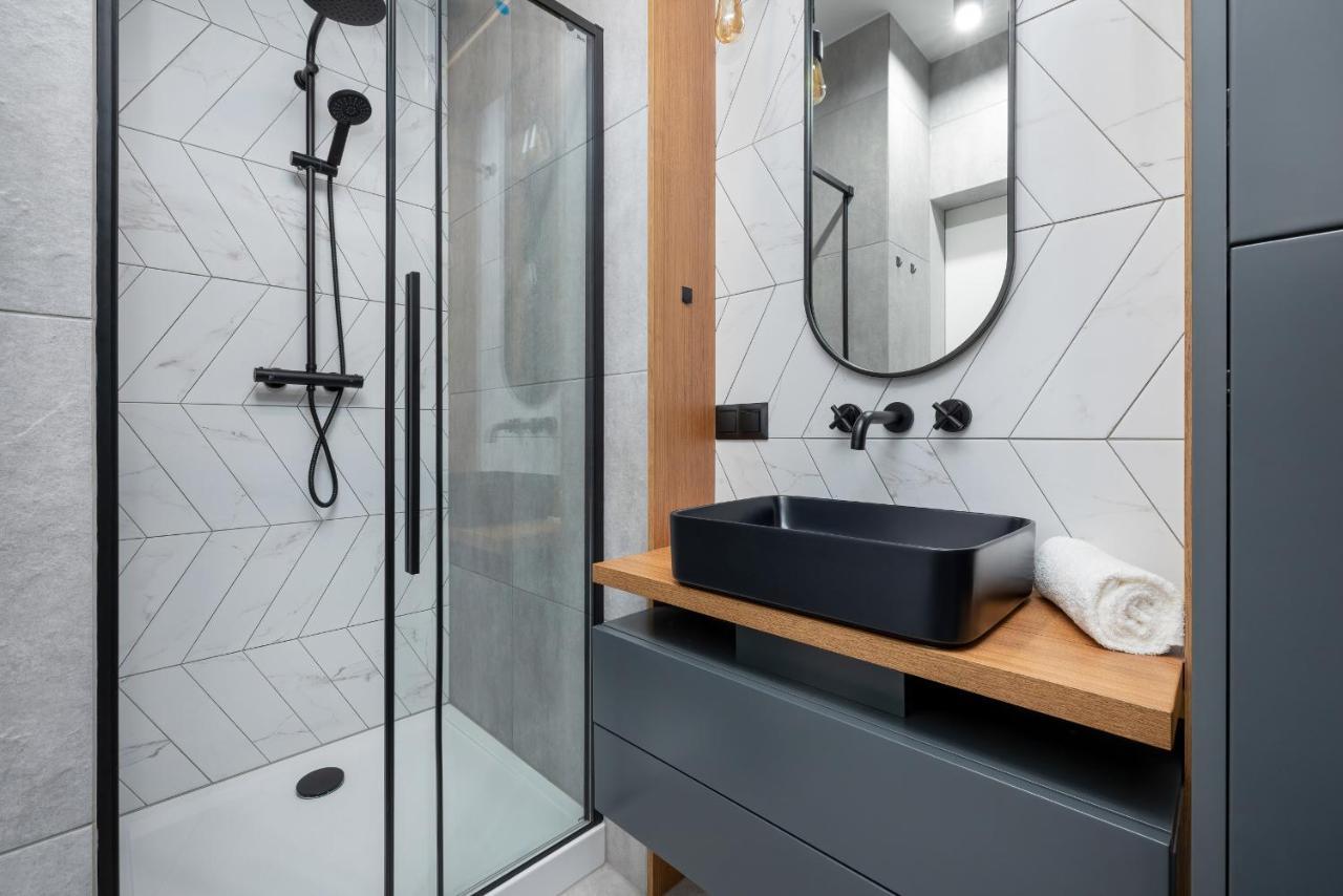 Apartment Trendy Downtown For 4 Guests By Renters Gdynia
