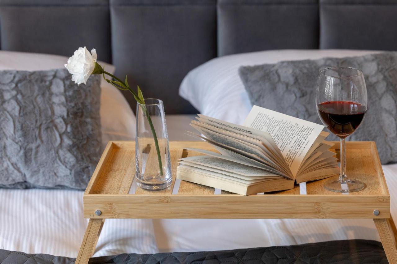 Apartment Trendy Downtown For 4 Guests By Renters Gdynia