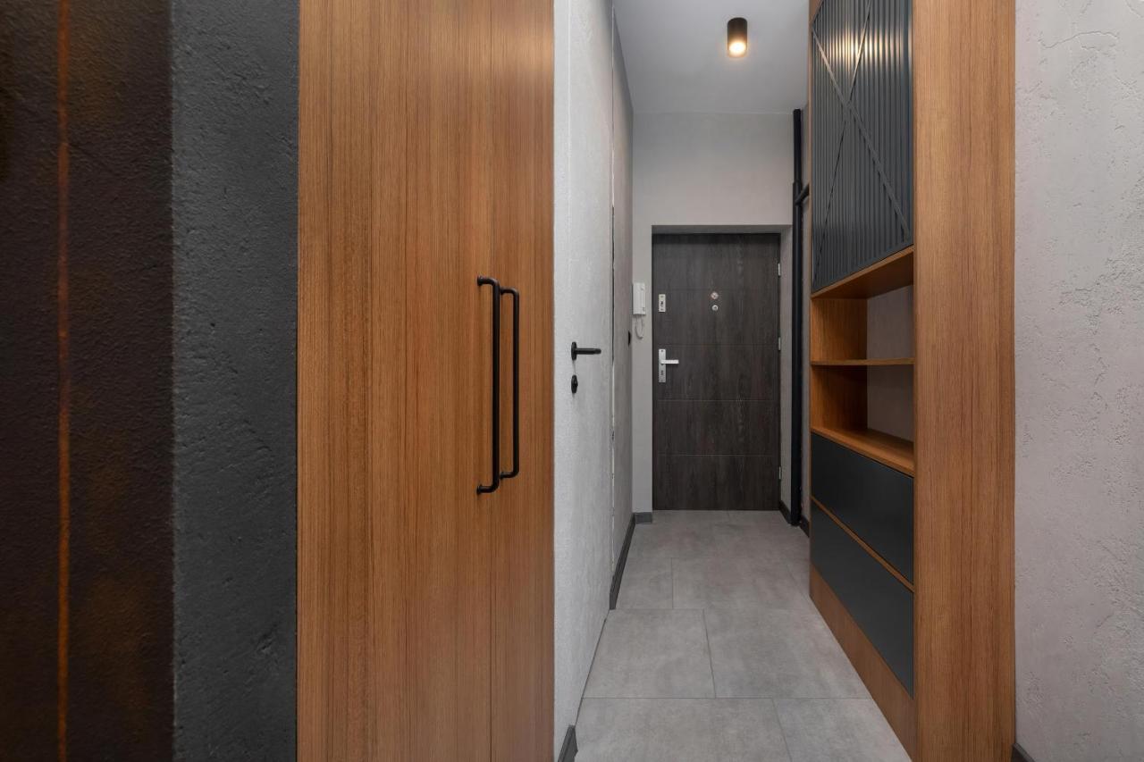 Trendy Downtown For 4 Guests By Renters Apartment Gdynia
